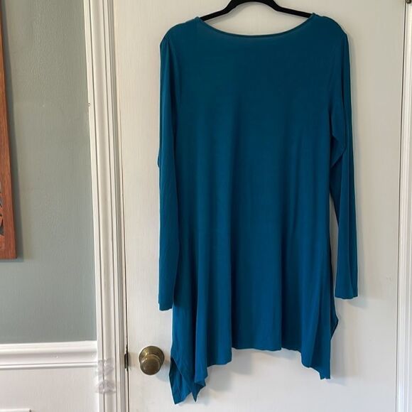 Soft Surroundings scoop neck stretchy shark bite hem tunic in teal blue size M - Picture 5 of 7